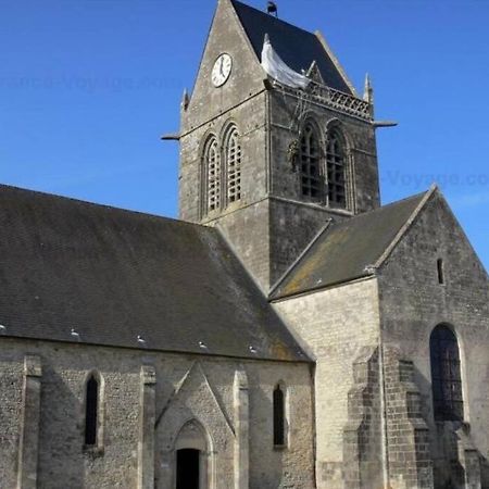 Gite En Cotentin Villa Etienville Екстериор снимка