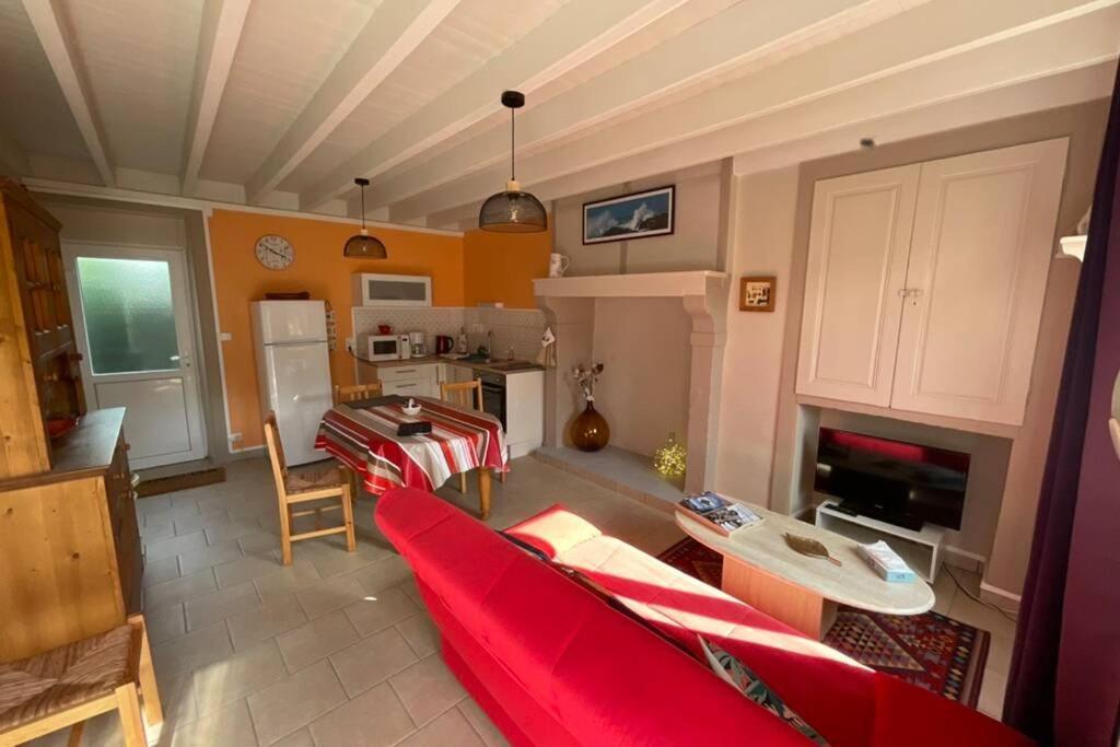 Gite En Cotentin Villa Etienville Екстериор снимка
